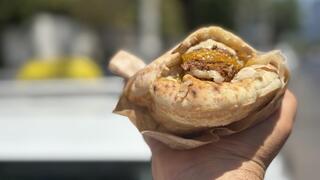 מחיר כמו של פעם. פלאפל 10