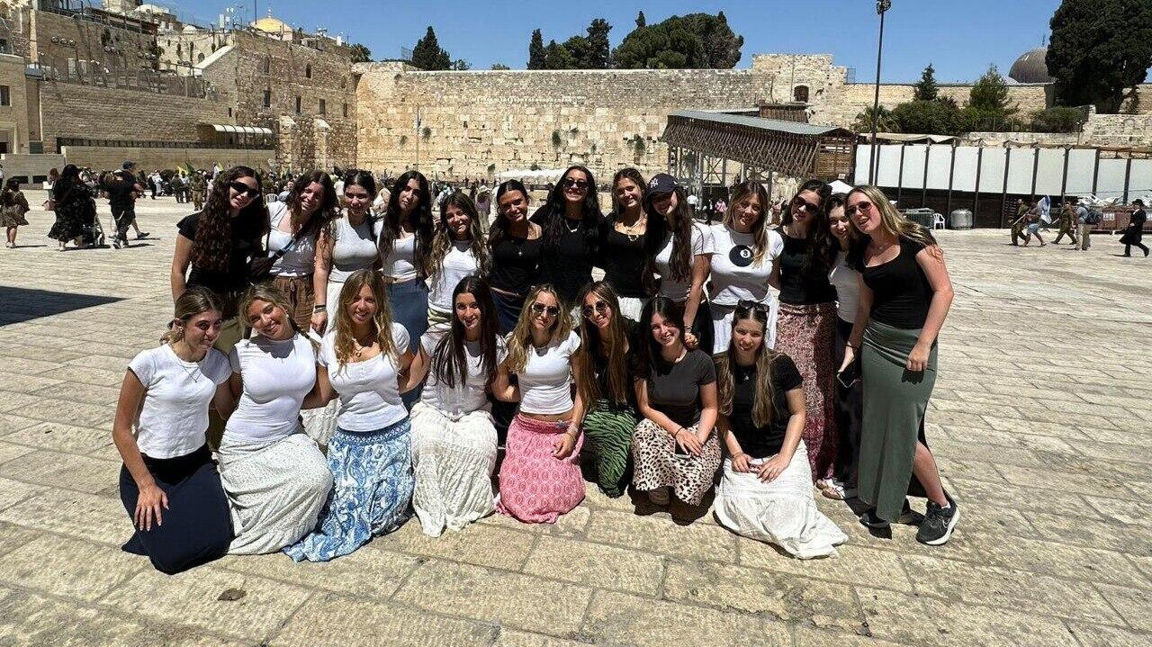 UK teens' trip to Israel (Photo: Mosaic United) UK teens' trip to Israel