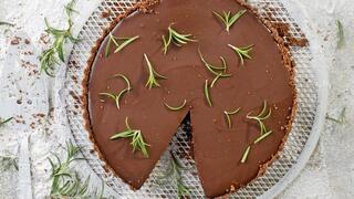 טארט שוקולד בניחוח רוזמרין 