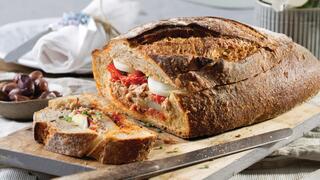 כל הטוב כבר בפנים. סנדוויץ׳־לחם תוניסאי