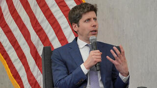 סם אלטמן במהלך הראיון לפדרל רזרב