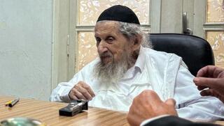 הרב דוב לנדו מארח בבני ברק את שגריר ארה"ב בישראל, מייק האקבי, שהגיע לביקור התייעצות וברכה