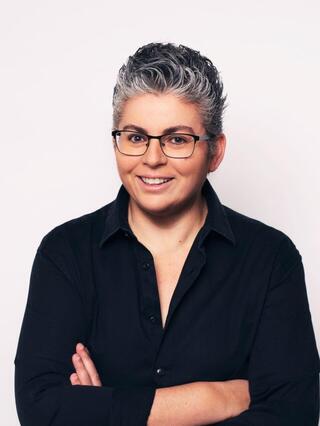 Dr. Bella Barda Bareket 