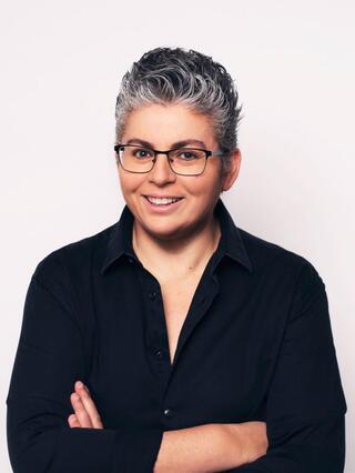 Dr. Bella Barda Bareket 