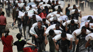 חלוקת סיוע הומניטרי ברצועת עזה