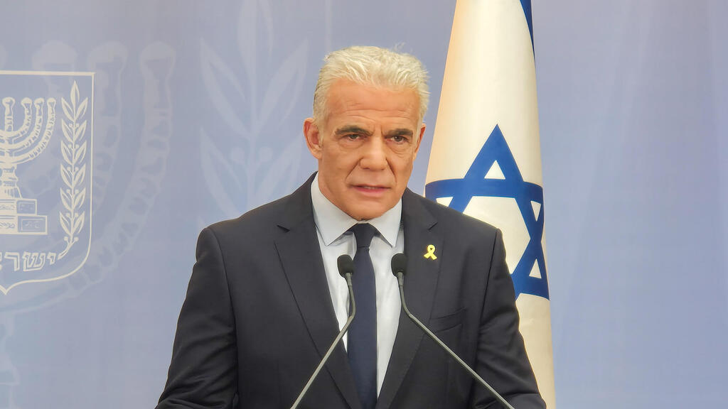 יאיר לפיד בהצהרה לתקשורת