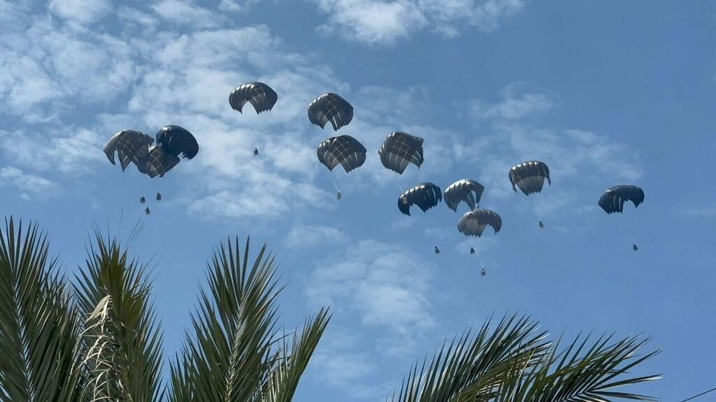 הצנחת סיוע הומניטרי למרכז רצועת עזה