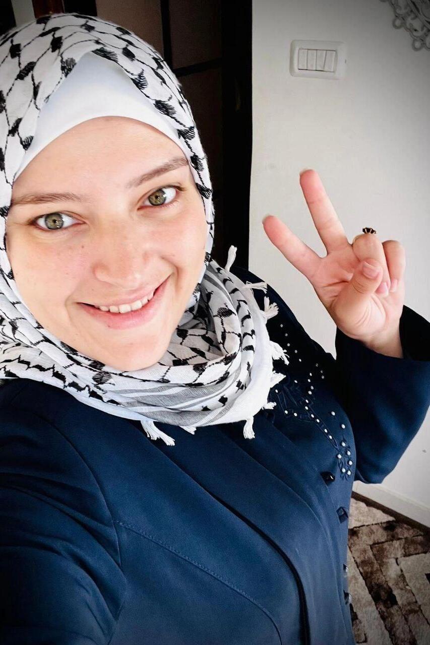 אינאס הנייה