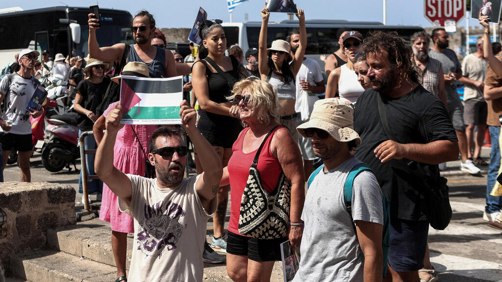 הפגנה פרו פלסטינית ברודוס, יוון