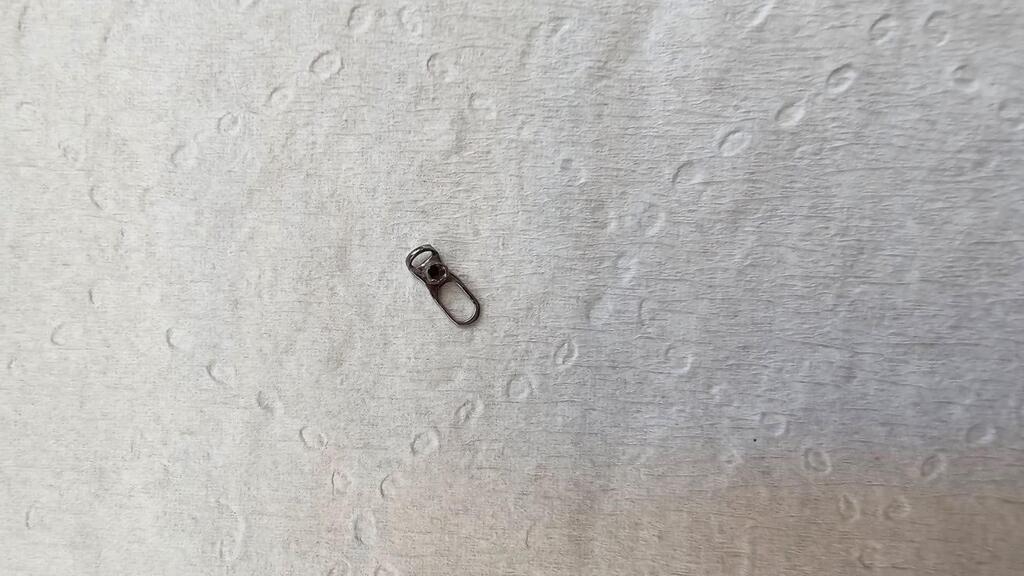 פירסינג נבלע לחזה של אושיית רשת מנתניה