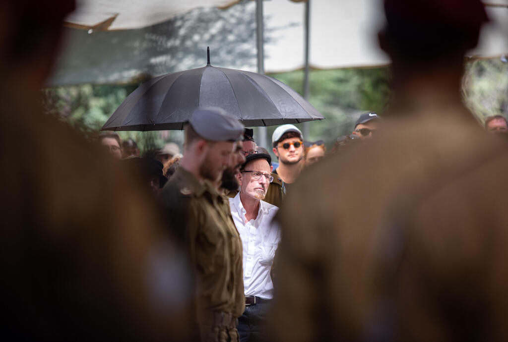 הלווייתו של בצלאל יהושוע מסבכר ז"ל מהנדסה קרבית 