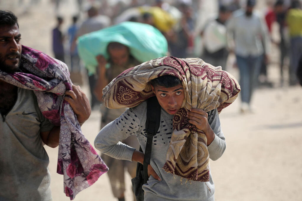 Palestinians in Rafah (Photo: AFP) רפיח
