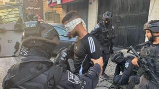 תיעוד מרגעי המעצר של החשוד באונס תיירת בשנת 2020