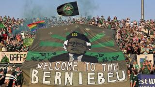 אוהדי ורמונט גרין FC עם התפאורה: "ברוך הבא לברניבאו" 