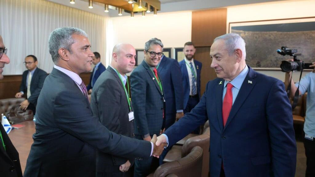 ראש הממשלה בנימין נתניהו נפגש עם שגריר הודו בישראל