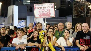 עצרת בכיכר החטופים למען שחרורם וסיום המלחמה