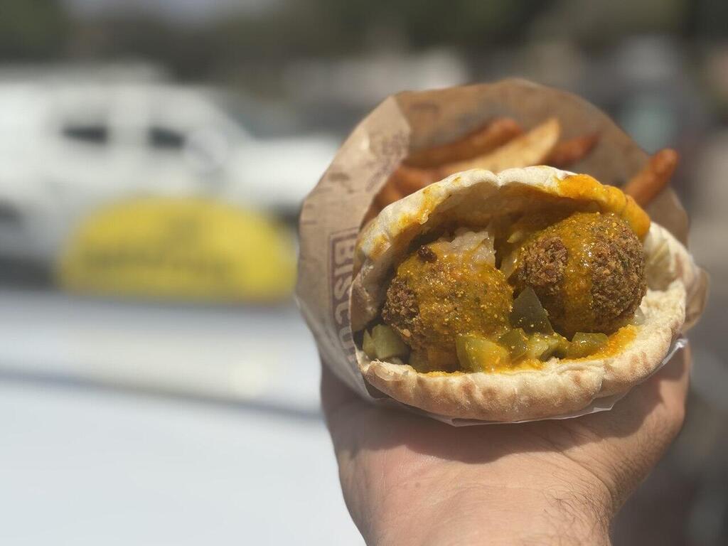 מנה מפנקת ביותר. נתי פיתה