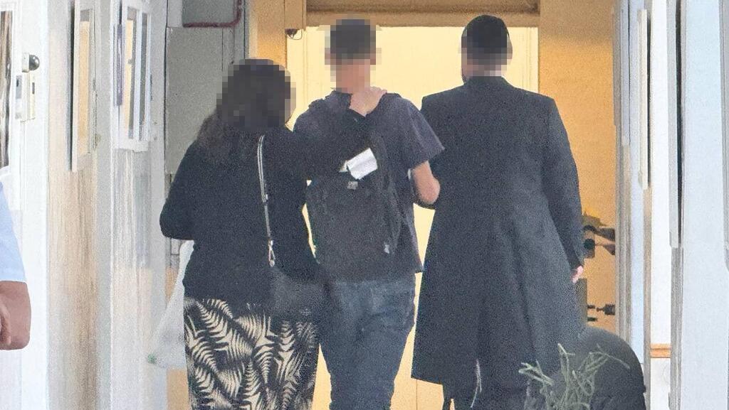 החשוד בריסוס הגרפיטי בכותל המערבי עם הוריו