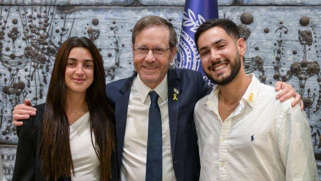 אלי-ה כהן, הנשיא יצחק הרצוג וזיו עבודי