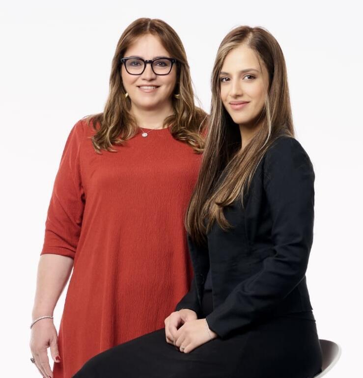 Sima Azulay-Dayan and Herzlia Dayan (Photo: Shay Kedem) שימה אזולאי־ דיין והרצליה דיין