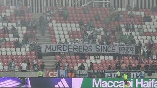 השלט של אוהדי מכבי חיפה נגד ראקוב