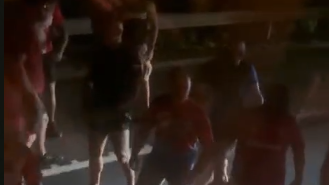 אוהדי מכבי חיפה מותקפים