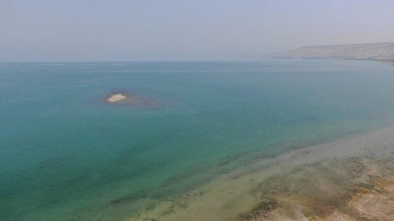 האי הסמוך לקיבוץ מעגן