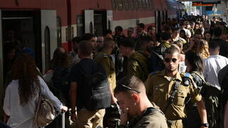 אי סדרים ועומס בתחנת סבידור מרכז בשל יום העצירה והמחאות למען החטופים