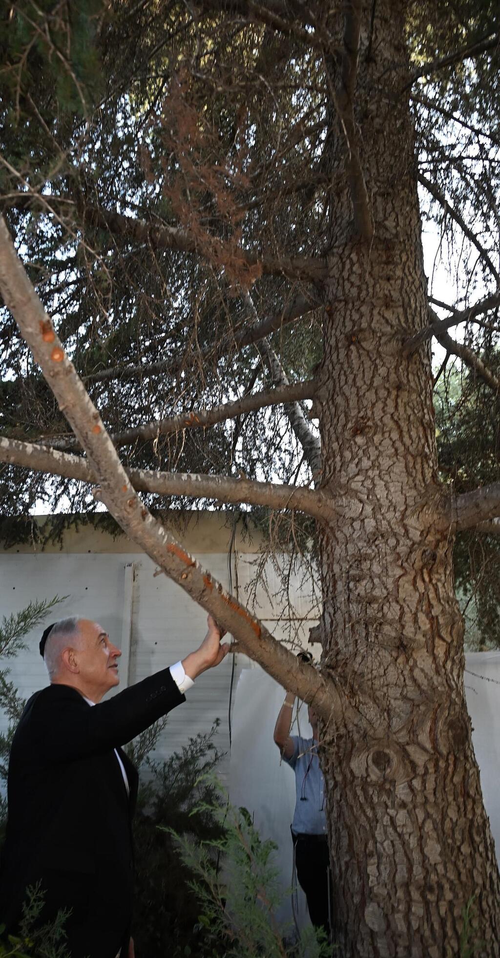 ראש הממשלה נתניהו בביקור בעפרה