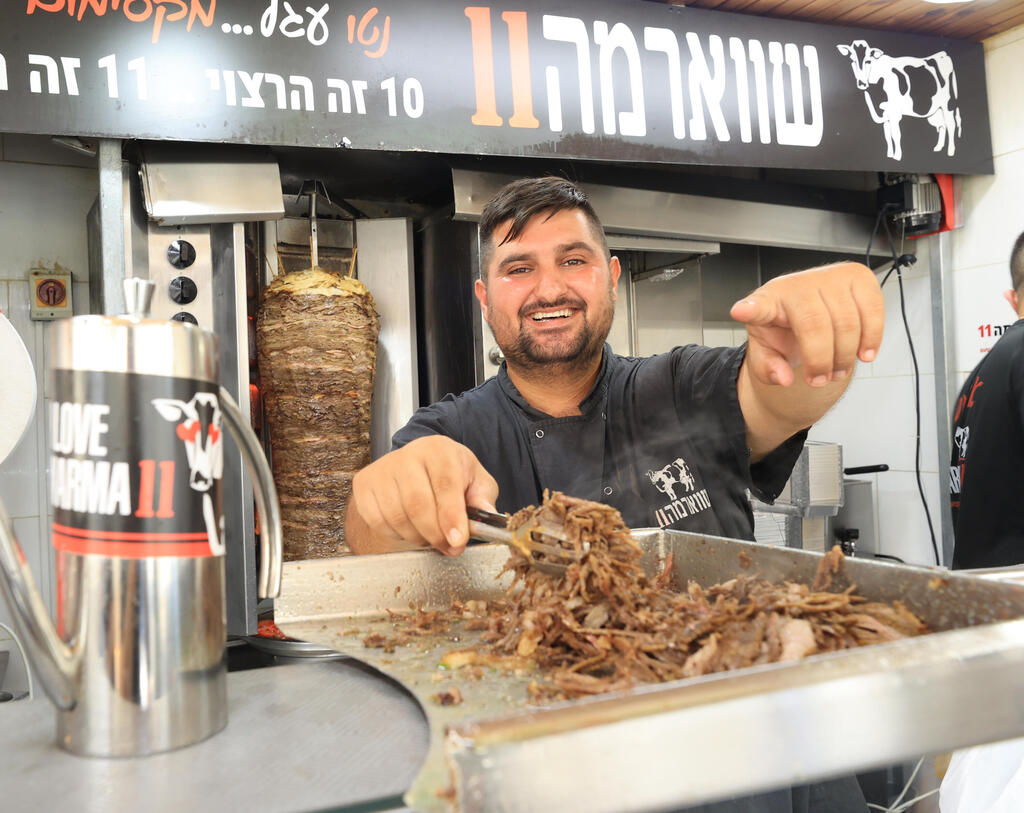 Shawarma 11 (Photo: Elad Gershgorn) שווארמה 11