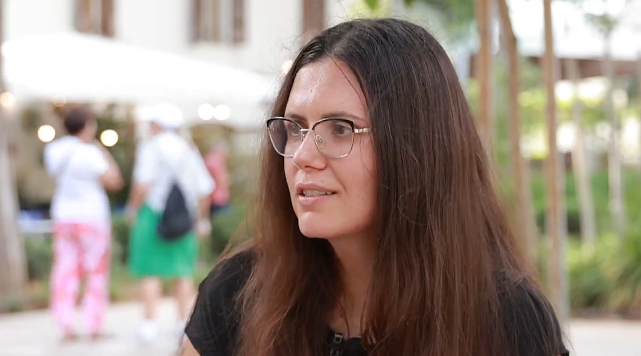 יום בחיי שליחת Wolt ברגל