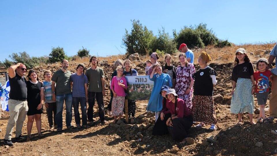 הניחו אבן פינה ליישוב חדש בשם נווה הבשן