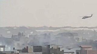 מסוקי קרב בשמי רצועת עזה לאחר מתקפת פתע של מחבלי חמאס