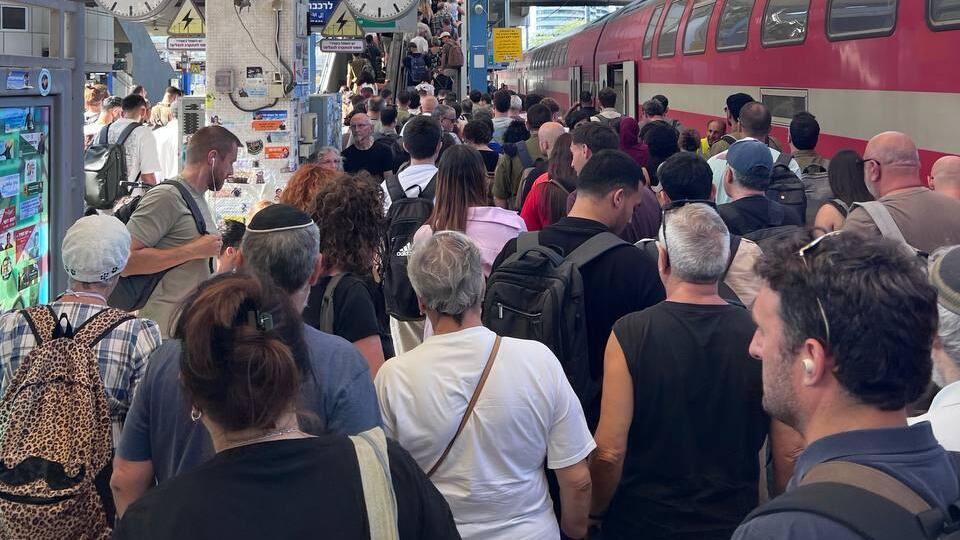 עומסים בתחנת רכבת סבידור