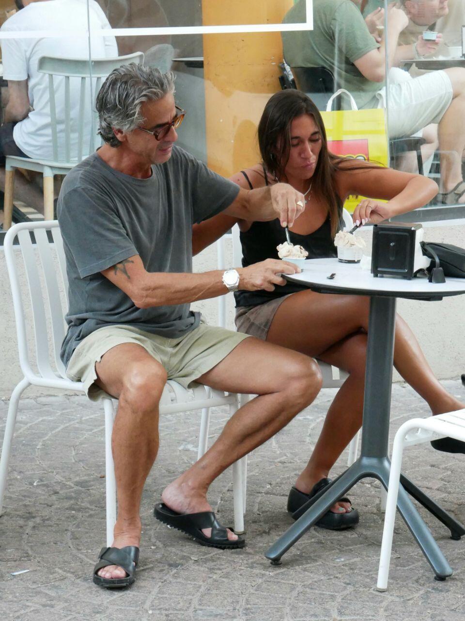 פפראצי נירו לוי והחברה