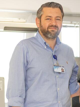 ד"ר ירון אור מור