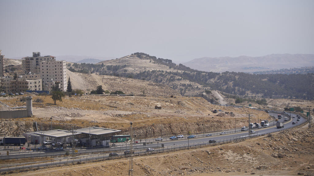 E1 (Фото: AP Photo/Ohad Zwigenberg) מזרח ירושלים