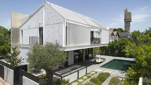 בית פרטי בכפר סבא, אדריכל ומעצב: רוני פרידמן