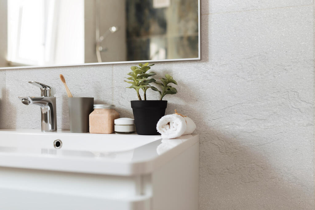 שימוש בחיפוי אבן אלסטית דגם white sparkle של slate lite 