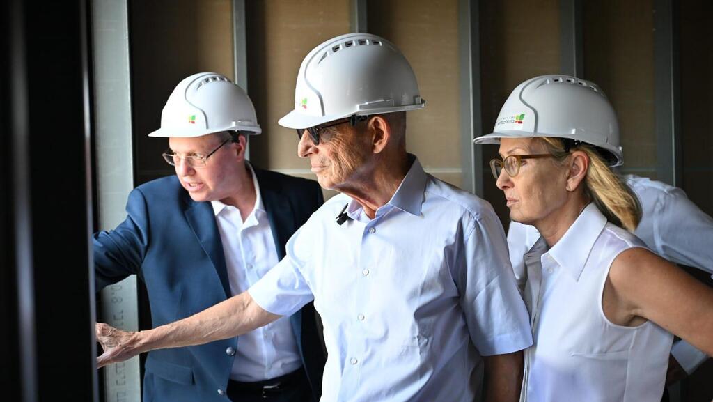 ענת וד"ר שמואל חרל"פ וד"ר איתן וירטהיים בבית החולים בילינסון