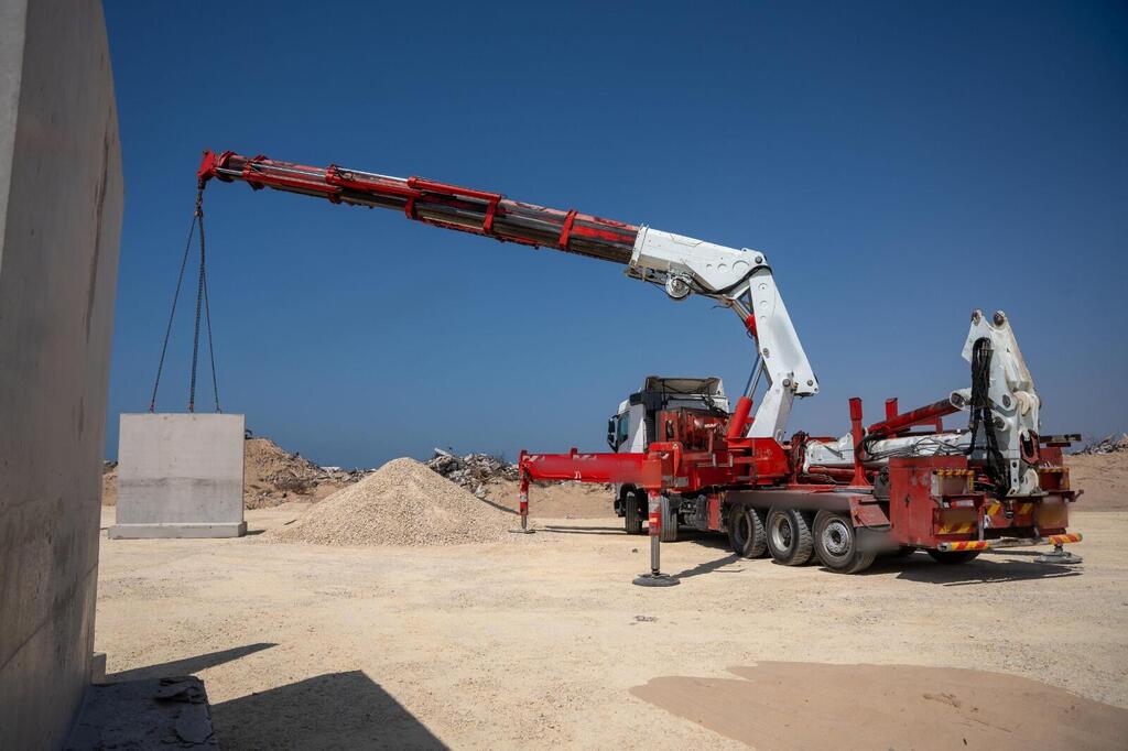Construction of new humanitarian aid distribution centers in Gaza (Photo: IDF) הקמת ובניית מתחמי חלוקת הסיוע ההומניטרי החדשים