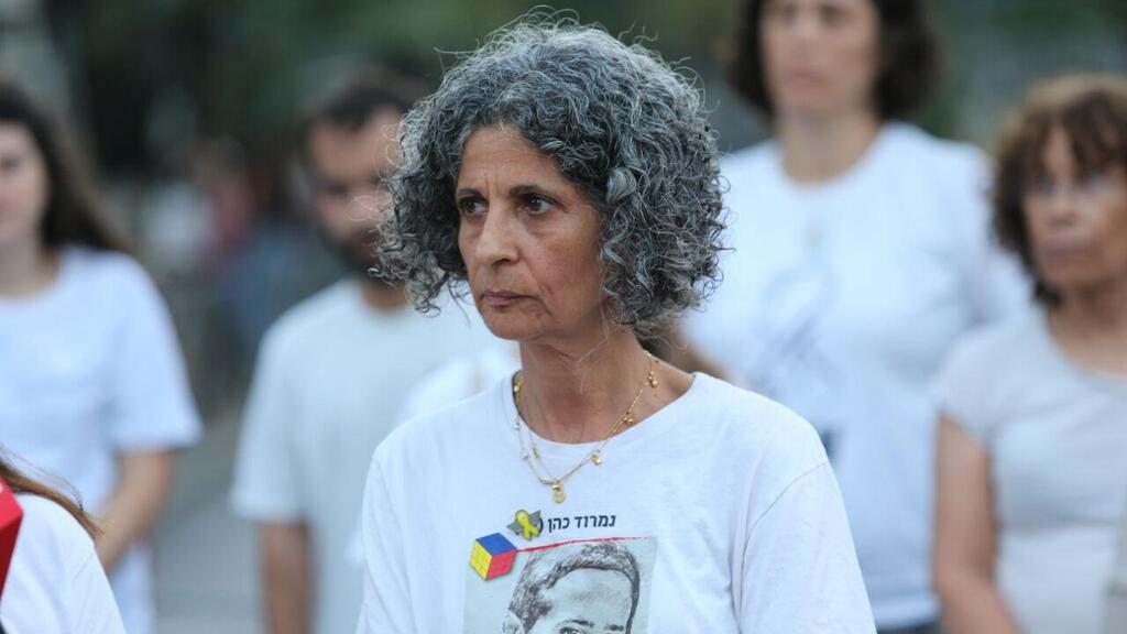 הצהרה של ויקי כהן וענת אנגרסט מחוץ למעון רה"מ בירושלים