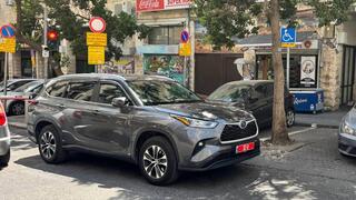 רכבו של ניצב בועז בלט חוסם רכב נכה