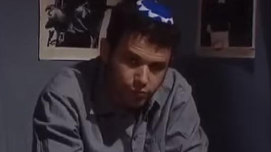 רמי הויברגר מגלם את יגאל עמיר ב"החמישייה הקאמרית"