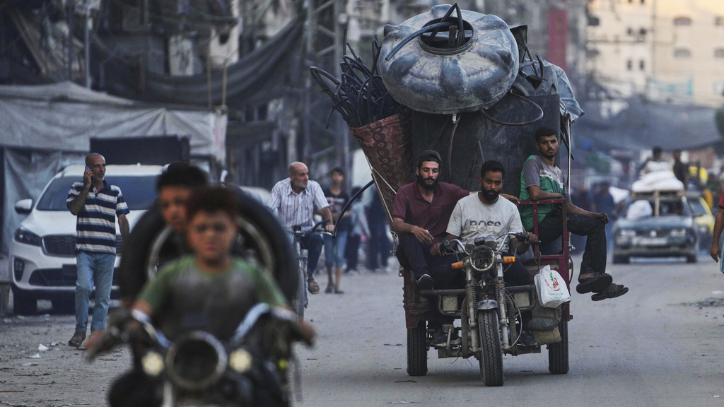 עקורים עזתים בורחים מצפון הרצועה