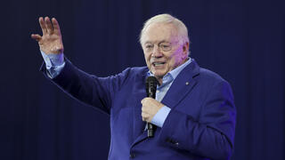 הבעלים של דאלאס קאובויס ג'רי ג'ונס