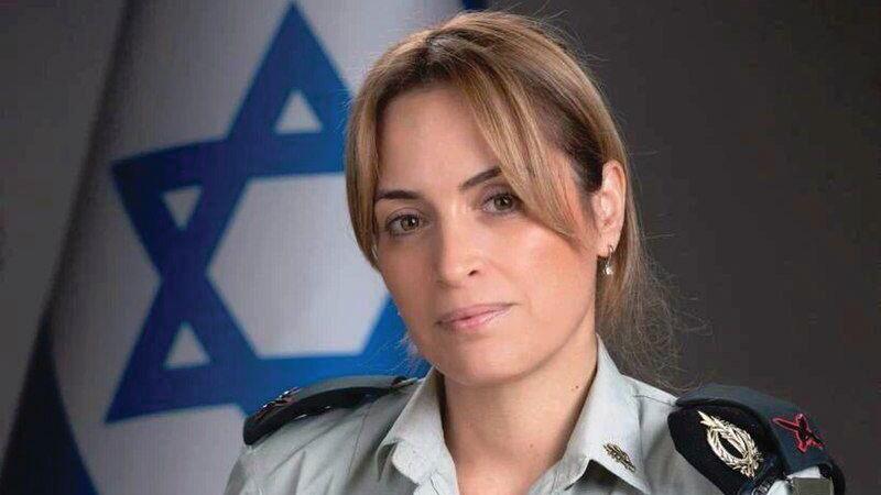 תא"ל אלה שדו־-שכטמן. "כשאני הולכת לשטח אני פוגשת לוחמות מדהימות, והלב מתרחב מגאווה"