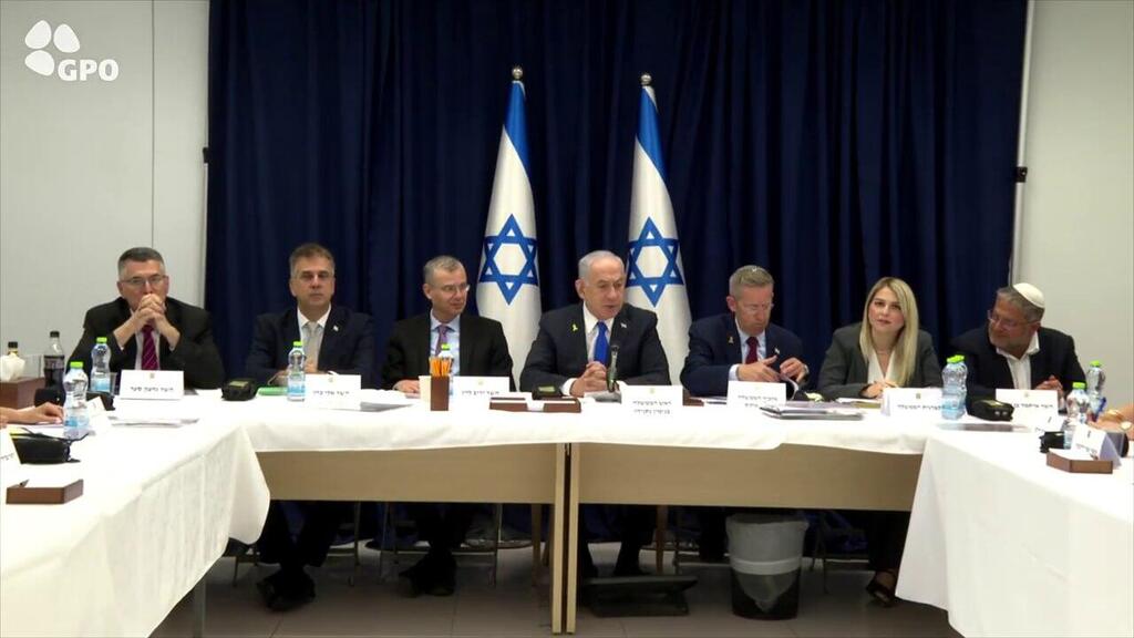 ראש הממשלה בנימין נתניהו בפתח ישיבת הממשלה