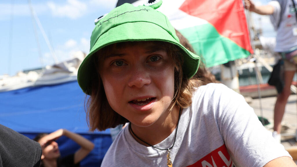  ספרד נמל ברצלונה משט סומוד צומוד גרטה טונברג מפליג