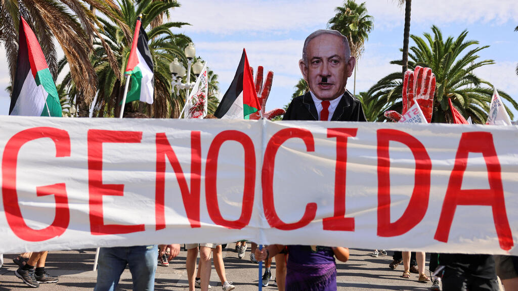 ספרד נמל ברצלונה מפגינים פרו פלסטינים פלסטיניים משט סומוד צומוד